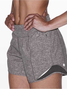 Lululemon Hotty Hot Short 6 Tall - Grey